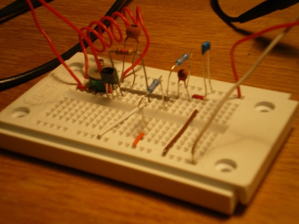 Colpitts-Oszillator auf Steckbrett